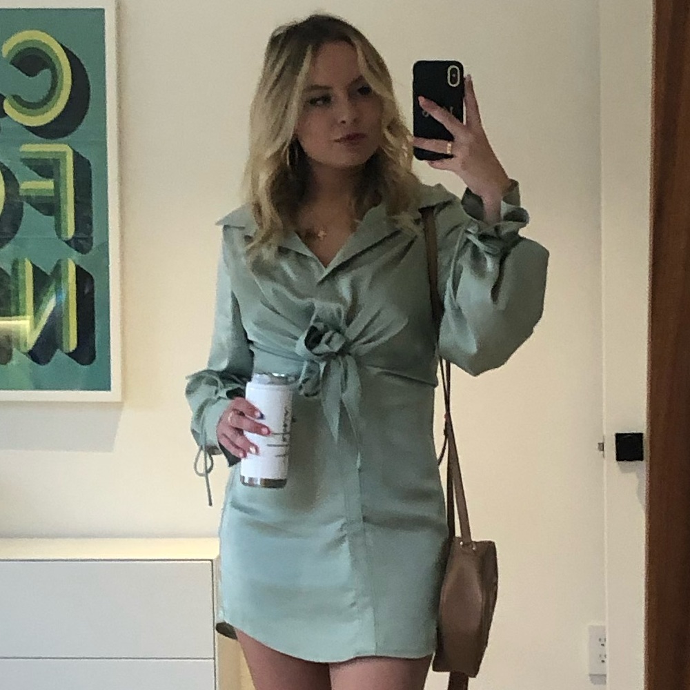Mint/pastel silk cocktail dress with bubble sleeves with ties at the wrist.